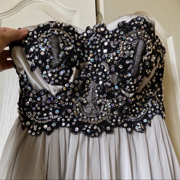 Elegant Silver Prom Dress with Iridescent Beading - Picture 2 of 3